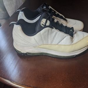 Men's Jordan size 11